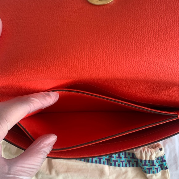 Tory Burch Poppy Red “Vintage Like” Kira Clutch w/ Strap, NWT!!! - Picture 7 of 12